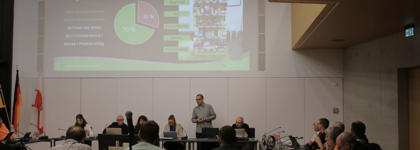 Kai Rebmann bei der Vorstellung seines Narversorgungskonzepts im Gemeinderat (Foto: Zachmann)