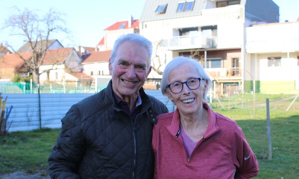 Das Fest der Eisernen Hochzeit feiern Renate und Paul Bischoff nach 65 Jahren Ehe. Foto: Zachmann    