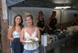 Entspannt den lauen Freitagabend genießen konnten zahlreiche Besucher bei der langen Sommernacht entlang der Hauptstraße in Wilferdingen. Foto: Zachmann  