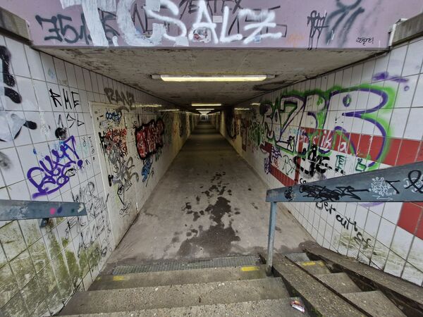 Um neuralgische Stellen gerade in den Abendstunden regelmäßig zu kontrollieren, wollte der Remchinger Gemeinderat eine City-Streife wiedereinführen – der noch nicht beschlossene Haushalt lässt dies jedoch nicht zu. Archivfoto: Alina Di Sannio / Gemeinde Remchingen  